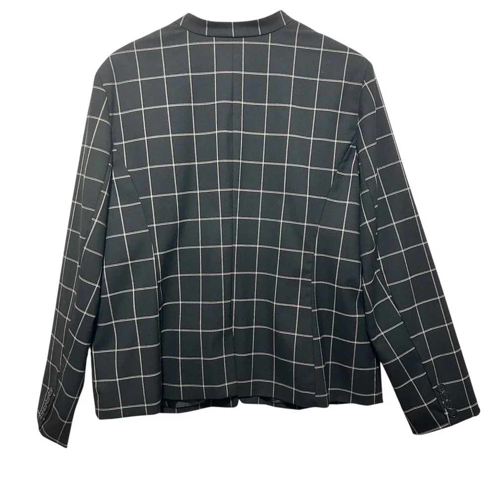 Liz Claiborne liz claiborne